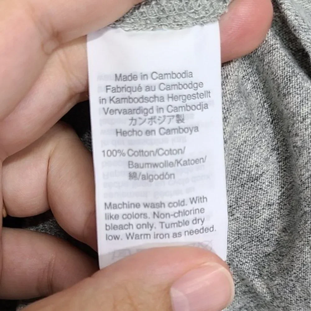J Crew Men's Long Sleeve‎ Gray Pullover T-shirt Size Medium 100% Cotton